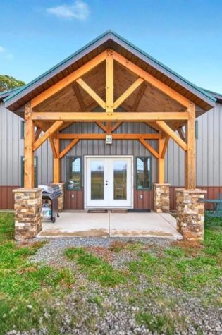 luxury barndo builders in the Texas Hill Country